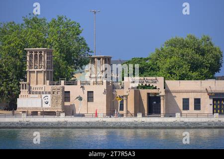 L'Heritage Village sul tthe creek, Dubai Emirati Arabi Uniti Foto Stock