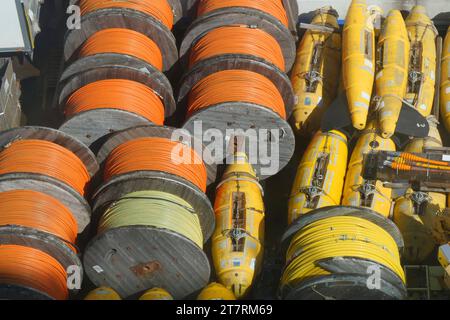 Schiffsausruester im Hafen von Bergen, Norwegen. Schiffsausruester *** Candlery navale nel porto di Bergen, Norvegia Candlery nave credito: Imago/Alamy Live News Foto Stock