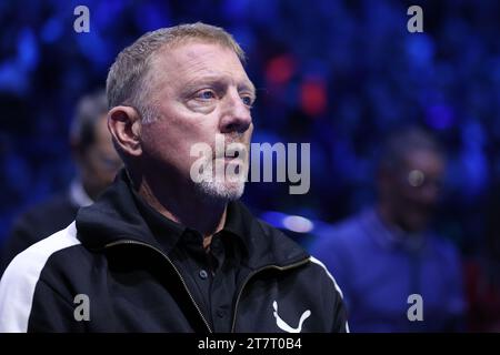 Torino, Italia. 16 novembre 2023. Boris Becker, ex tennista tedesco e allenatore della Danimarca Holger Rune, guarda durante il round Robin della partita di singolare tra Jannik Sinner e Holger Rune della Danimarca nel quinto giorno delle finali del Nitto ATP World Tour. Crediti: Marco Canoniero/Alamy Live News Foto Stock