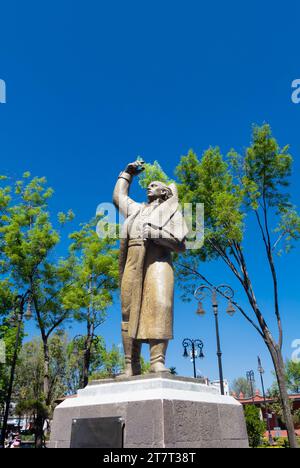 Città del Messico, CDMX, Messico, Una statua di Miguel Hidalgo y Costilla a plaza jardin Hidalgo. Solo editoriale. Foto Stock