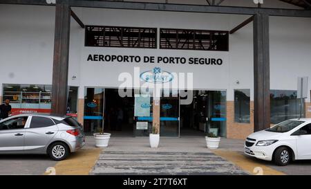 Aeroporto di Porto Seguro porto seguro, bahia, brasile - 20 ottobre 2023: Facciata dell'aeroporto di Porto Seguro nell'estremo sud di Bahia. PORTO SEGURO BAHIA BRASILE Copyright: XJoaxSouzax 201023JOA4317664 credito: Imago/Alamy Live News Foto Stock