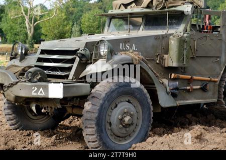 Camion mezzo cingolato della seconda guerra mondiale americana. Foto Stock