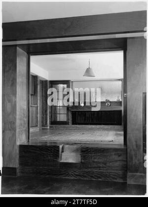 Martin Gerlach jun. Haus Hans e Anny Moller, Vienna XVIII., Starkfriedgasse 19, vista dal Music hall alla sala da pranzo (podio). Carta gelatina d'argento 1927-1928 , 1927/1928 Foto Stock