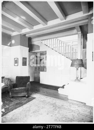 Martin Gerlach jun. Casa Josef e Marie Rufer, Vienna XIII., Schließmanngasse 11, sala residenziale con scala. Forte 1922; Aufnahme dopo il 1930 Foto Stock