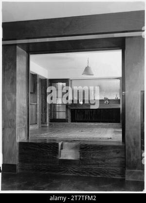 Martin Gerlach jun. Haus Hans e Anny Moller, Vienna XVIII., Starkfriedgasse 19, vista dal Music hall alla sala da pranzo (podio). Forte 1927-1928; Aufnahme 1930 Foto Stock