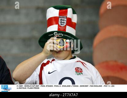 RUGBY - WORLD CUP 2007 - POOL STAGE - POOL A - ENGLAND V TONGA - 28/09/2007 - FAN ENGLAND - PHOTO LOIC BARATOUX / FLASH PRESS Foto Stock