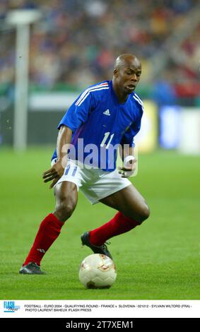 CALCIO - EURO 2004 - TURNO DI QUALIFICAZIONE - FRANCIA CONTRO SLOVENIA - 021012 - SYLVAIN WILTORD (FRA) - FOTO LAURENT BAHEUX /FLASH PRESS Foto Stock