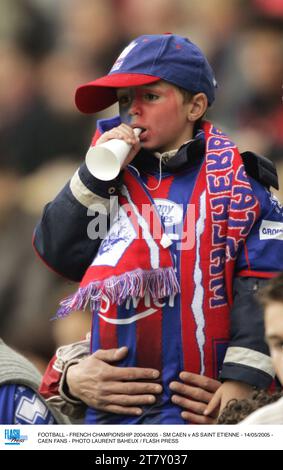 CALCIO - CAMPIONATO FRANCESE 2004/2005 - SM CAEN V AS SAINT ETIENNE - 14/05/2005 - CAEN FANS - FOTO LAURENT BAHEUX / FLASH PRESS Foto Stock