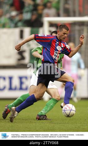 CALCIO - CAMPIONATO FRANCESE 2004/2005 - SM CAEN V AS SAINT ETIENNE - 14/05/2005 - SEBASTIEN MAZURE (CAEN) - FOTO LAURENT BAHEUX / FLASH PRESS Foto Stock