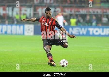 Kevin Constant dell'AC Milan in azione durante la partita di calcio del gruppo H di UEFA Champions League 2013/2014 tra l'AC Milan e il FC Barcelona il 22 ottobre 2013 a Milano, Italia. Foto massimo Cebrelli / DPPI Foto Stock