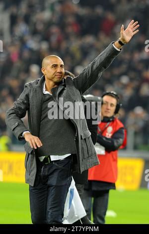 David Trezeguet ex giocatore della Juventus fa il tifoso prima del campionato italiano di serie A 2013/2014 tra la Juventus e LA Roma allo Juventus Stadium il 5 gennaio 2014 a Torino. Foto massimo Cebrelli/DPPI Foto Stock