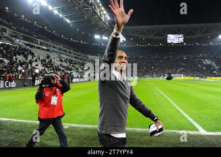 David Trezeguet ex giocatore della Juventus fa il tifoso prima del campionato italiano di serie A 2013/2014 tra la Juventus e LA Roma allo Juventus Stadium il 5 gennaio 2014 a Torino. Foto massimo Cebrelli/DPPI Foto Stock