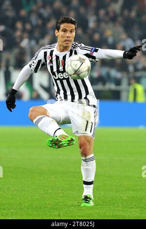 Hernanes della Juventus FC durante il turno di partita di UEFA Champions League di sedici partite di andata tra la Juventus FC e il Bayern Munchen il 23 febbraio 2016 a Torino. Foto massimo Cebrelli / DPPI Foto Stock