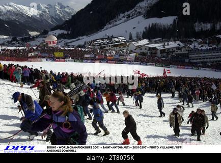 SCI - CAMPIONATI DEL MONDO 2001 - SAINT-ANTON (AUT) - 20010207 - FOTO: VILLAUME / DPPI AMBIANCE DOWNHILL # 20000258 308 Foto Stock