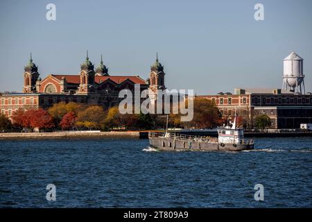 New York, Stati Uniti. 8 novembre 2023. New York: Ellis Island, novembre 2023. Foto di Denis Prezat/ABACAPRESS.COM Credit: Abaca Press/Alamy Live News Foto Stock
