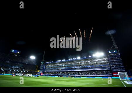 Buenos Aires, Buenos Aires, Argentina. 16 novembre 2023. Veduta dello stadio prima della partita tra Argentina e Uruguay come parte delle qualificazioni della Coppa del mondo FIFA 2026 all'Estadio Alberto J. Armando di la Boca, il 16 novembre 2023 a Buenos Aires, Argentina. (Immagine di credito: © Roberto Tuero/ZUMA Press Wire) SOLO USO EDITORIALE! Non per USO commerciale! Foto Stock