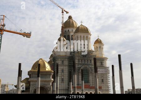 Cattedrale ortodossa di salvezza nazionale (Catedrala Mantuirii Neamului) in costruzione, Cotroceni, Centro storico, Bucarest, Romania, Europa Foto Stock
