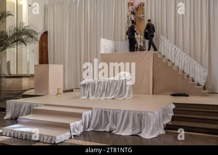 Scena del dramma, rappresentazione dei Misteri de Castelló, nella chiesa co-cattedrale di Santa María nella città di Castellón, Spagna, Europa. Foto Stock