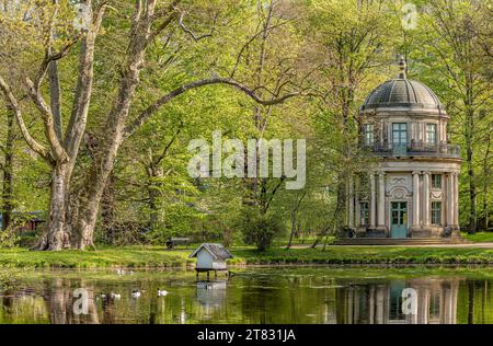 Padiglione inglese nel parco del Castello di Pillnitz, Dresda, Sassonia, Germania Foto Stock