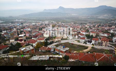 Osmaneli è una città vecchia situata a Bilecik, in Turchia. Ha case storiche, chiese e moschee. Foto Stock