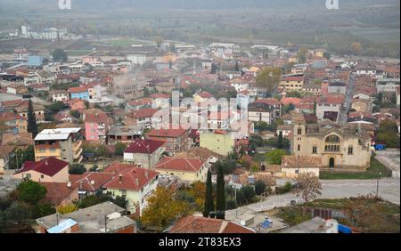 Osmaneli è una città vecchia situata a Bilecik, in Turchia. Ha case storiche, chiese e moschee. Foto Stock