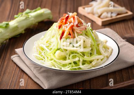 Trippa di manzo marinata al vapore nel ristorante，trippa di manzo brasata con lattuga Foto Stock