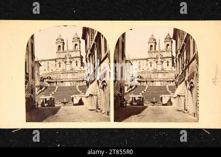 Anonimo Scala spagnola e Santa Trinità dei Monti a Roma, vista da via condotti. Carta albumina, sulla scatola/formato stereo intorno a 1860 Foto Stock