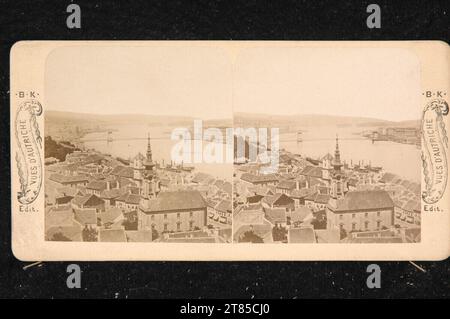 Blocco Adolphe Budapest: Vista sul quartiere di Theresienstadt con la chiesa di San Theresia di Avila a Pest, il ponte a catena sullo sfondo. Carta albumina, sulla scatola/formato stereo intorno a 1865 Foto Stock