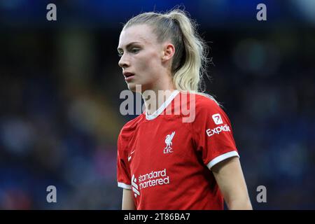 Kingston, Regno Unito. 18 novembre 2023. Jenna Clark della Liverpool Women vista durante la partita di fa Women's Super League tra Chelsea Women e Liverpool Women allo Stamford Bridge, Londra, Inghilterra il 18 novembre 2023. Foto di Carlton Myrie. Solo per uso editoriale, licenza necessaria per uso commerciale. Nessun utilizzo in scommesse, giochi o pubblicazioni di un singolo club/campionato/giocatore. Credito: UK Sports Pics Ltd/Alamy Live News Foto Stock