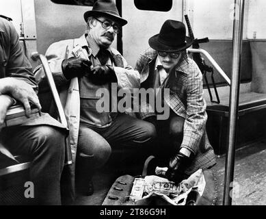 Martin Balsam Robert Shaw, sul set del film "The Taking of Pelham One Two Three", United Artists, 1974 Foto Stock