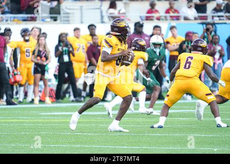 Orlando, Florida, USA, 18 novembre 2023, Florida A&M affronta Bethune-Cookman durante i Florida Classics al Camping World Stadium. (Foto Credit: Marty Jean-Louis/Alamy Live News Foto Stock