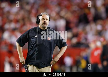 Madison, WISCONSIN, USA. 18 novembre 2023. Il capo-allenatore dei Nebraska Cornhuskers Matt Rhule durante la partita di football NCAA tra i Nebraska Cornhuskers e i Wisconsin Badgers al Camp Randall Stadium di Madison, WISCONSIN. Darren Lee/CSM (immagine di credito: © Darren Lee/Cal Sport Media). Credito: csm/Alamy Live News Foto Stock