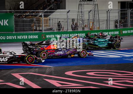 Las Vegas, Nevada, Stati Uniti. 18 novembre 2023. Inizio della gara.durante la FORMULA 1 HEINEKEN SILVER LAS VEGAS GRAND PRIX 2023 - dal 17 al 19 novembre 2023 Las Vega, Nevada, USA (Credit Image: © Alessio De Marco/ZUMA Press Wire) SOLO USO EDITORIALE! Non per USO commerciale! Foto Stock