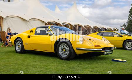 1973 Ferrari Dino 246 GTS, in mostra al Salone privato Concours d'Elégance che si tiene a Blenheim Palace. Foto Stock