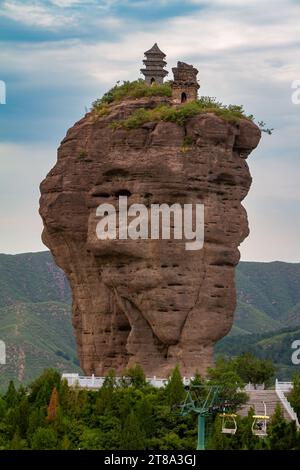 Le due Pagoda Peaks a Chengde in Cina Foto Stock