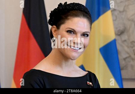 Berlino, Germania. 19 novembre 2023. La Principessa Vittoria della Corona svedese viene ricevuta al Palazzo Bellevue. L'erede al trono è a Berlino per celebrare il Remembrance Day. Crediti: Britta Pedersen/dpa/Alamy Live News Foto Stock