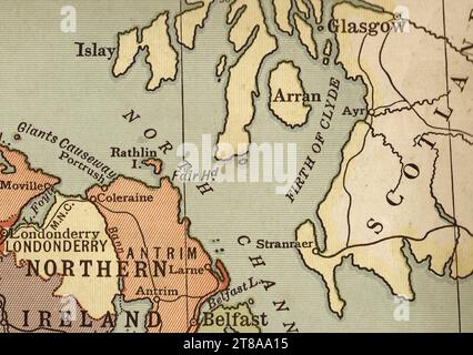 Un'antica mappa politica a colori seppia che mostra parti dell'Irlanda del Nord e della Scozia. Foto Stock