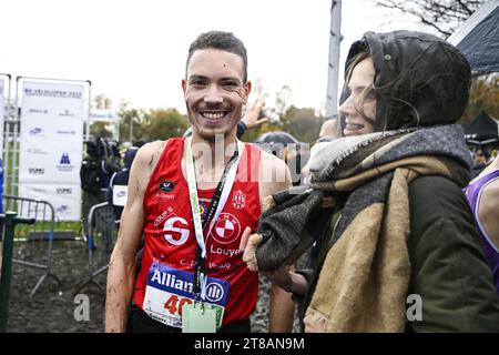 Hulshout, Belgio. 19 novembre 2023. Il belga Robin Hendrix nella foto dopo la gara maschile ai campionati belgi di cross country running, a Hulshout, domenica 19 novembre 2023. BELGA PHOTO TOM GOYVAERTS Credit: Belga News Agency/Alamy Live News Foto Stock