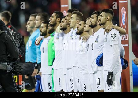 Bruxelles, Belgio. 19 novembre 2023. I giocatori dell'Azerbaigian raffigurati all'inizio di una partita tra la nazionale belga di calcio Red Devils e l'Azerbaigian, a Bruxelles, domenica 19 novembre 2023, partita 8/8 nel gruppo F delle qualifiche per i Campionati europei di calcio 2024. BELGA PHOTO BRUNO FAHY Credit: Belga News Agency/Alamy Live News Foto Stock