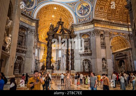 Immagini interne dalla Basilica Vaticana di Roma Foto Stock