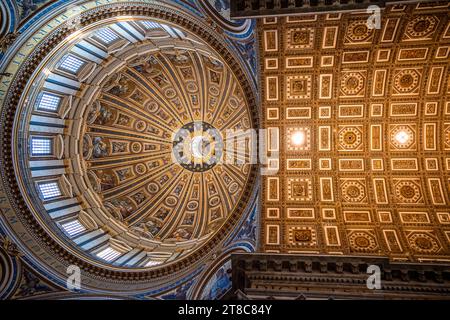 Immagini interne dalla Basilica Vaticana di Roma Foto Stock