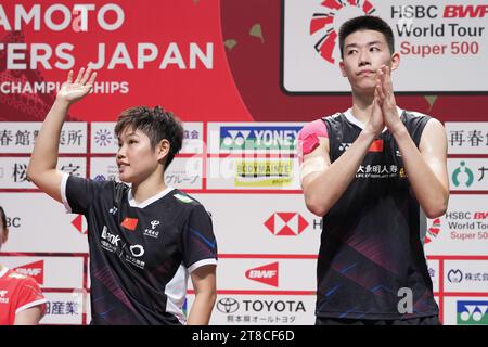 Kumamoto, Giappone. 19 novembre 2023. Feng Yan Zhe & Huang Dong Ping (CHN) Badminton : Kumamoto Masters Japan 2023 Mixed Doubles Award Ceremony al Kumamoto Prefectural Gymnasium di Kumamoto, Giappone . Credito: AFLO SPORT/Alamy Live News Foto Stock