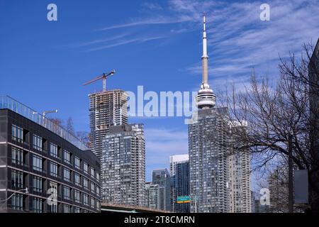 Quartiere residenziale del centro di Toronto con moderni appartamenti Foto Stock