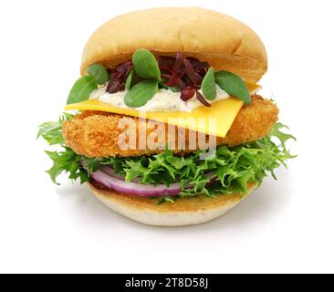 hamburger di pesce fatto in casa con formaggio, verdure e salsa tartara Foto Stock
