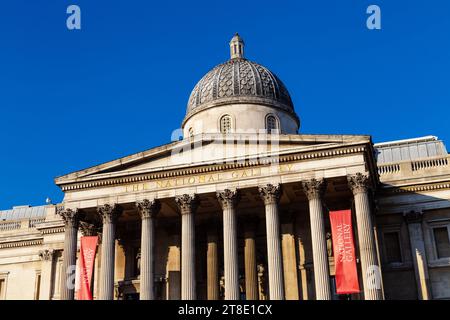 Esterno della National Gallery in Trafalgar Square, London, Regno Unito Foto Stock