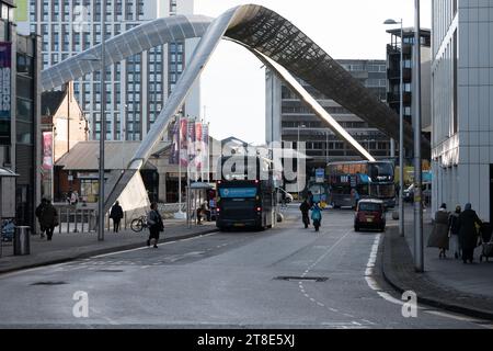 Hales Street and the Whittle Arch, Coventry, West Midlands, Inghilterra, Regno Unito Foto Stock