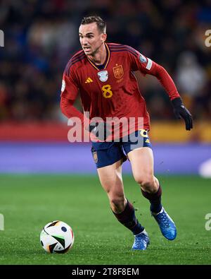 Fabian Ruiz, spagnolo, in azione durante la partita di qualificazione a Euro 2024 tra Spagna e Georgia, gruppo A, data 10, giocata allo stadio Jose Zorilla Foto Stock