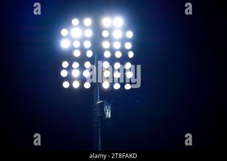 Vaduz, Liechtenstein. 16 novembre 2023. Vaduz, Liechtenstein, 16 novembre 2023: Luce di stadio durante la partita di calcio delle qualificazioni europee UEFA tra Liechtenstein e Portogallo al Rheinpark Stadion di Vaduz, Liechtenstein. (Daniela Porcelli/SPP) credito: SPP Sport Press Photo. /Alamy Live News Foto Stock