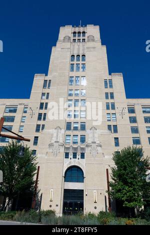 La torre alta 200 metri del Landmark Centre, Boston, è un centro commerciale situato in un edificio art deco in pietra calcarea e mattoni costruito nel 1929 Foto Stock