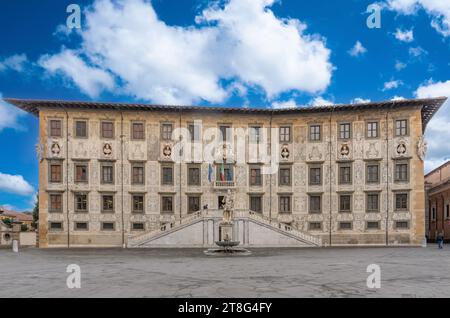 Pisa, 13 novembre 2023 - Scuola normale superiore di Pisa in Piazza dei Cavalieri a Pisa Foto Stock